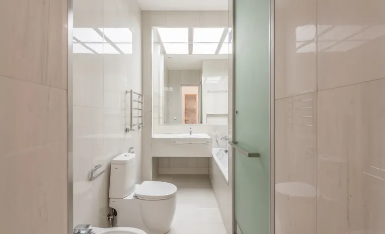Close coupled toilet in a modern bathroom
